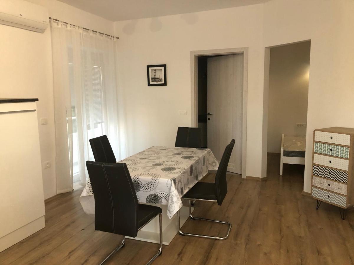 Apartmaji Meduza Izola Exteriör bild