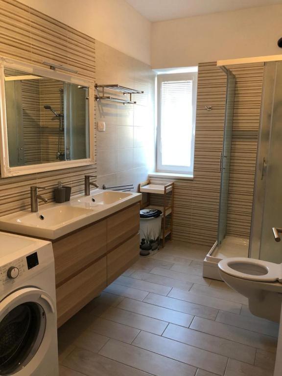 Apartmaji Meduza Izola Exteriör bild