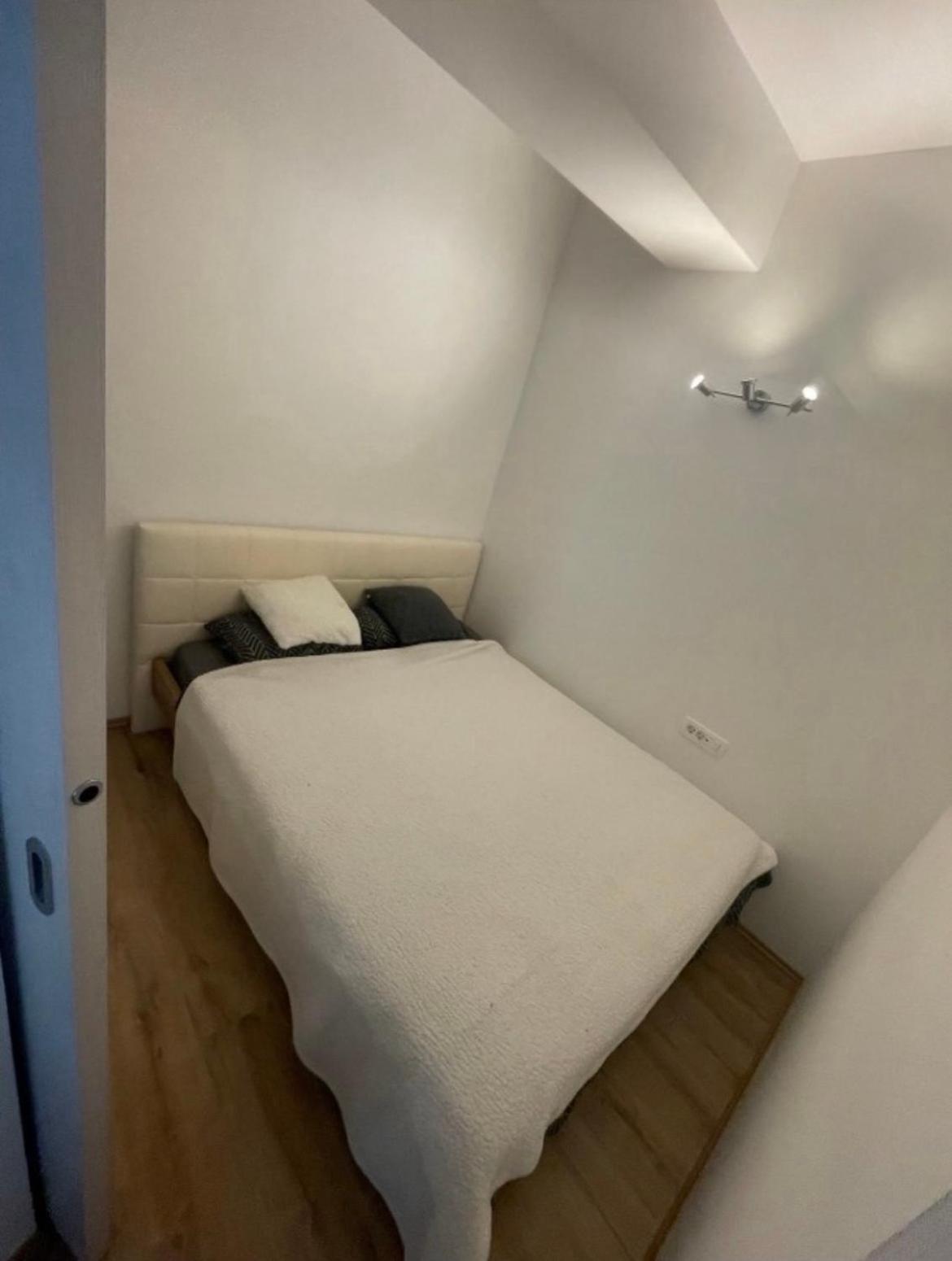 Apartmaji Meduza Izola Exteriör bild