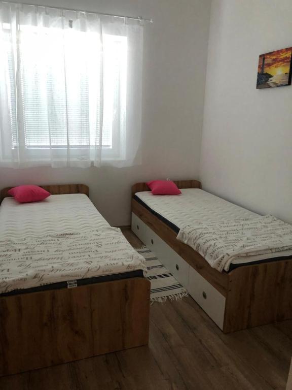 Apartmaji Meduza Izola Exteriör bild